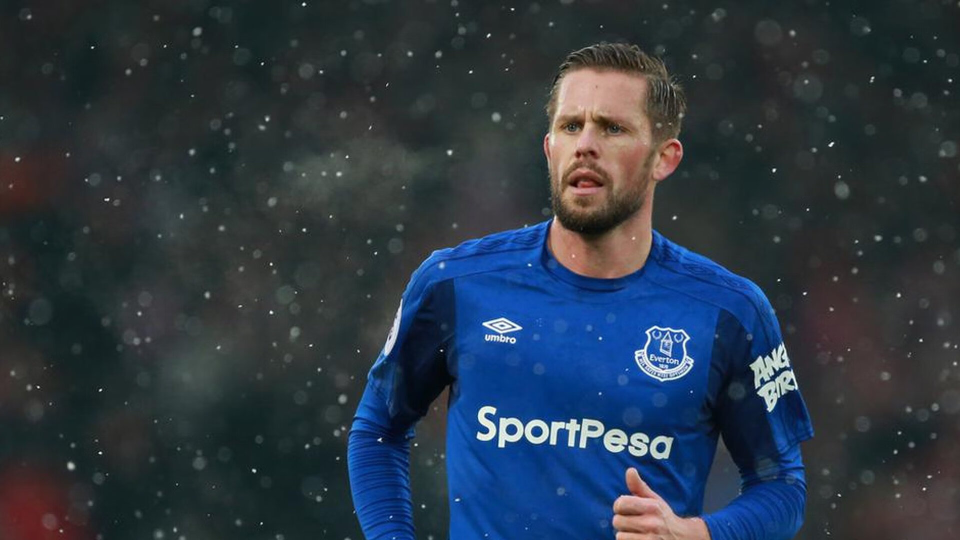 欧冠“幸运女神”的眷顾：那些不可思议的幸运进球，欧冠运动