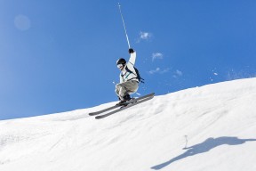 意甲豪门激烈角逐：高价引入未来之星，意甲十大巨星